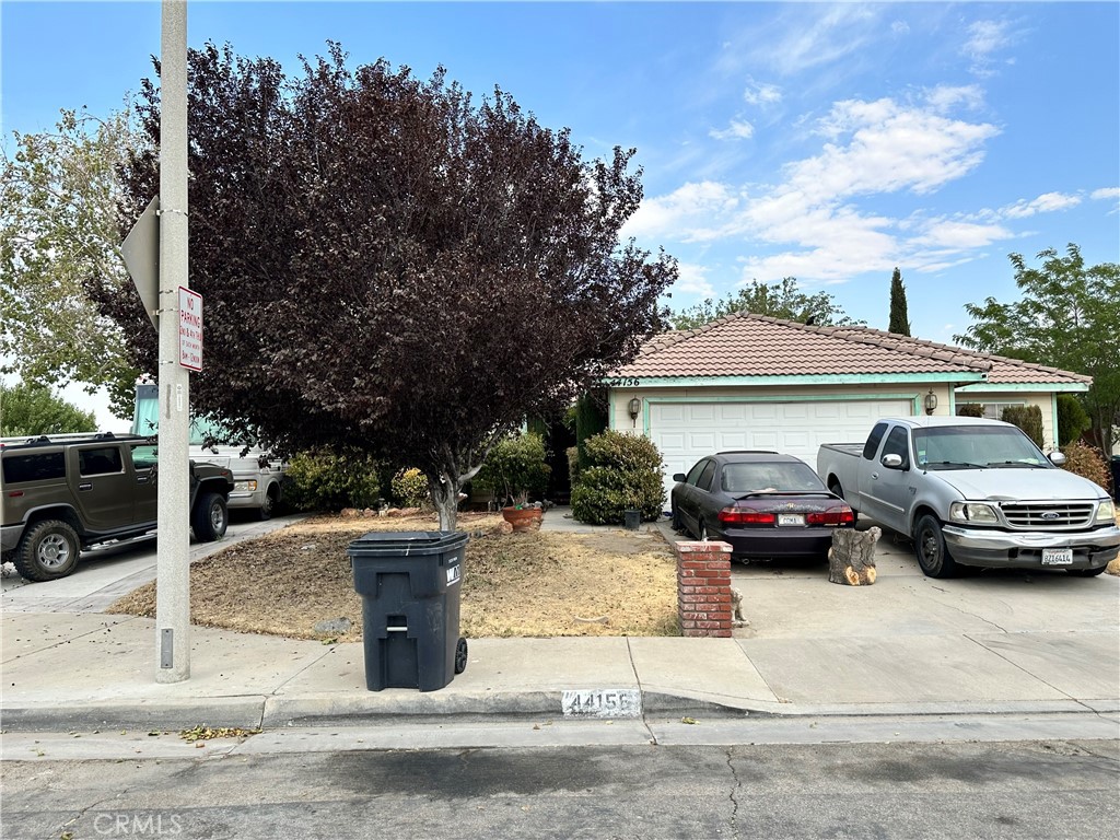 44156 Begonia, Lancaster, CA 93535