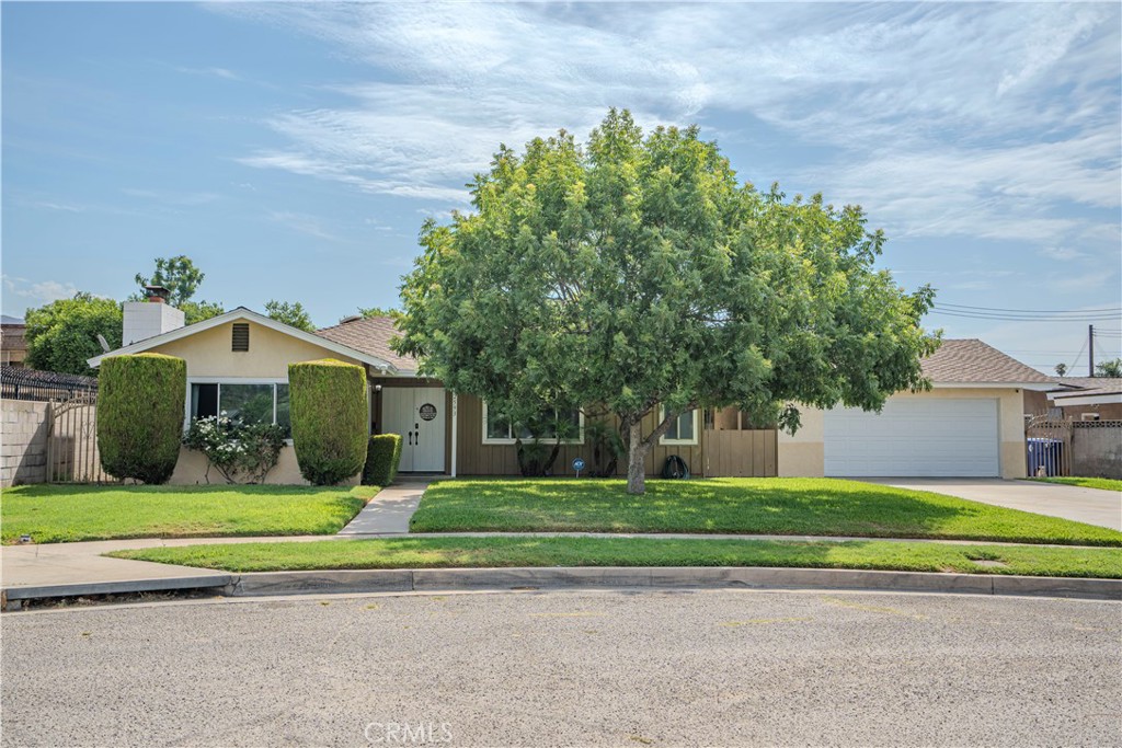 2593 Garden Drive, San Bernardino, CA 92404