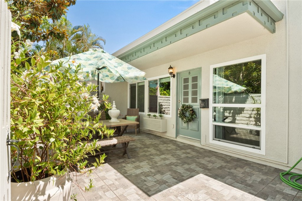 2066 Via Mariposa E , #B, Laguna Woods, CA 92637