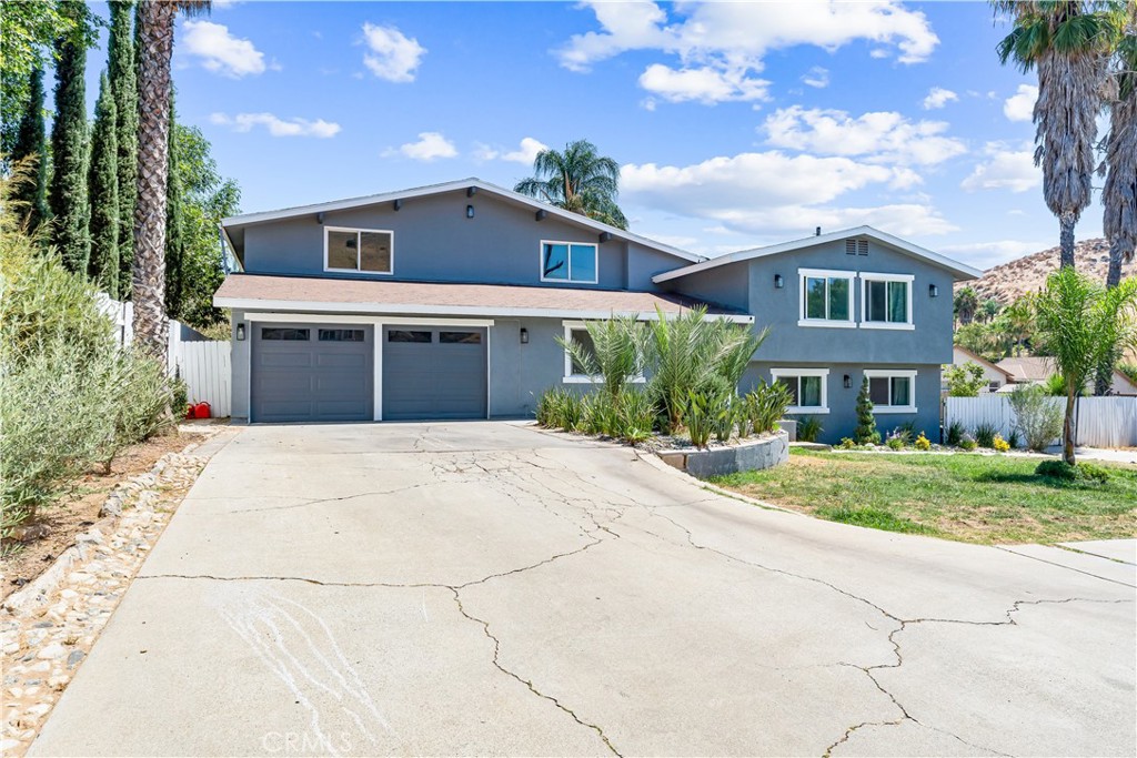 11203 Arlington Avenue, Riverside, CA 92505