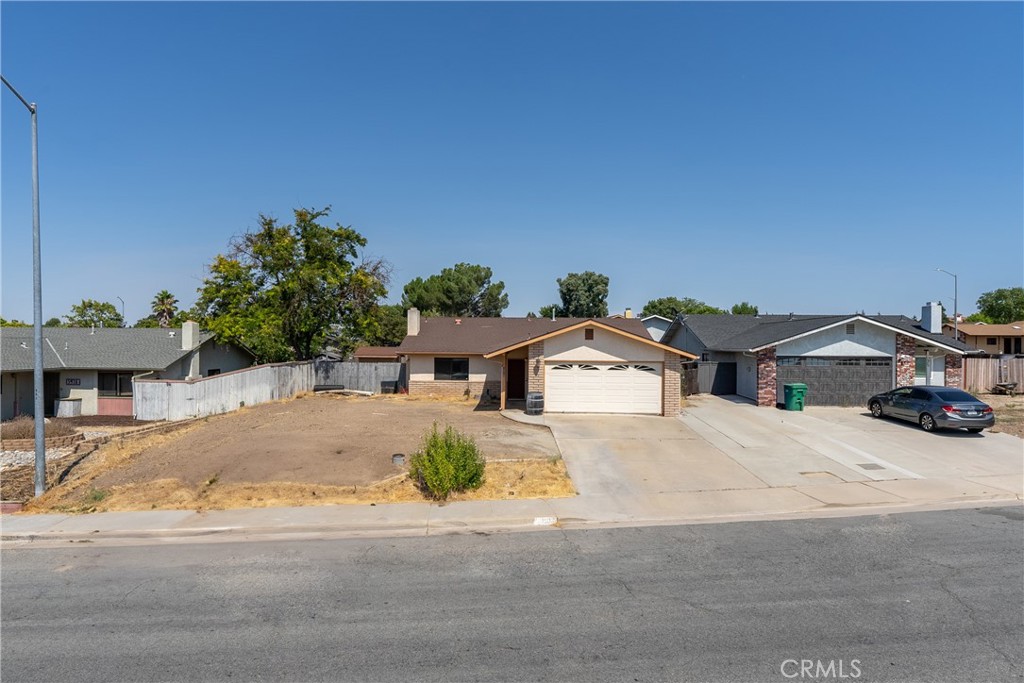 1918 Driftwood Drive, Paso Robles, CA 93446