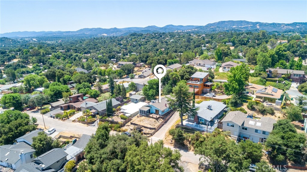 4374 Arizona Avenue, Atascadero, CA 93422