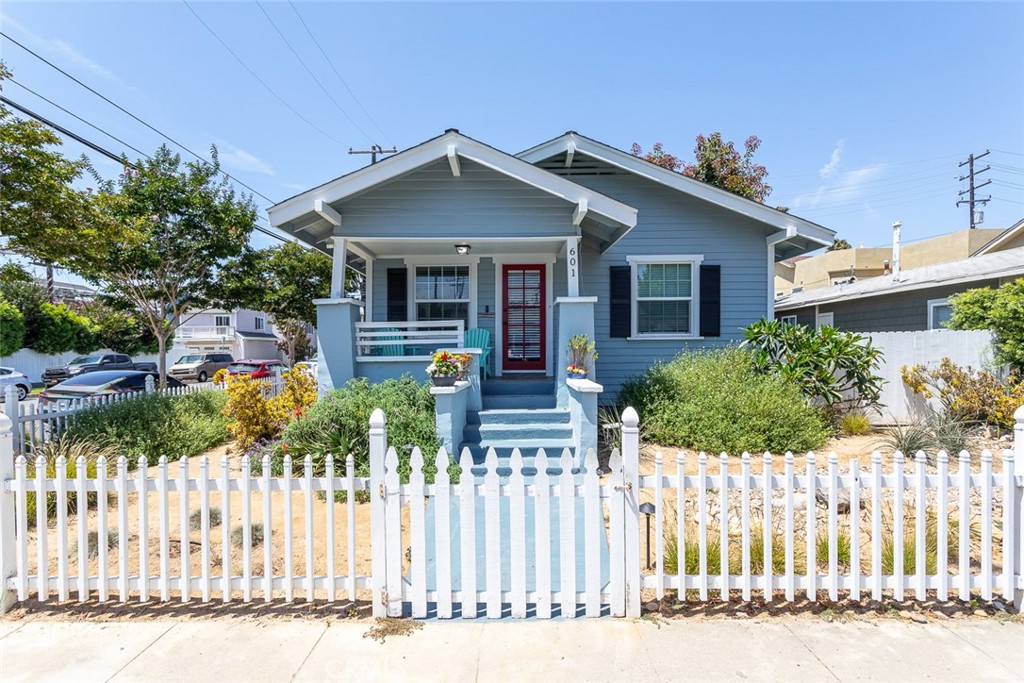 601 7Th Street, Huntington Beach, CA 92648