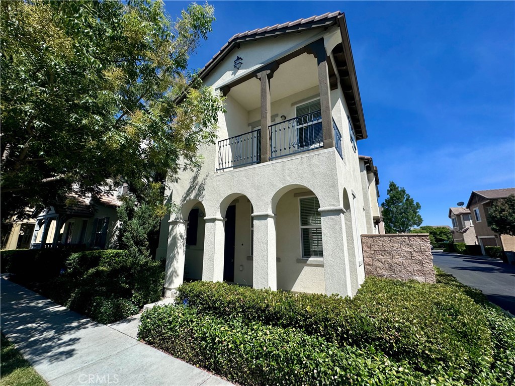 31871 Domenoe Way, Temecula, CA 92592