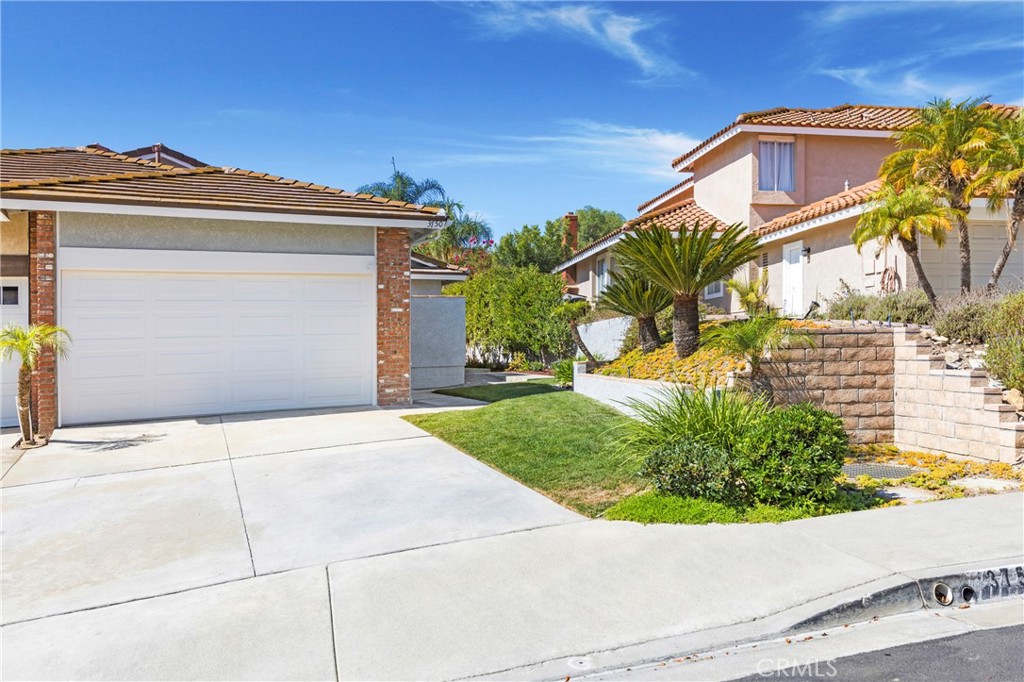 3750 Blue Gum Drive, Yorba Linda, CA 92886