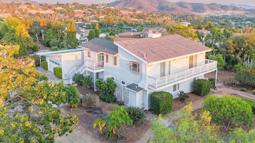 2195 Tierra Verde Road, Vista, CA 92084