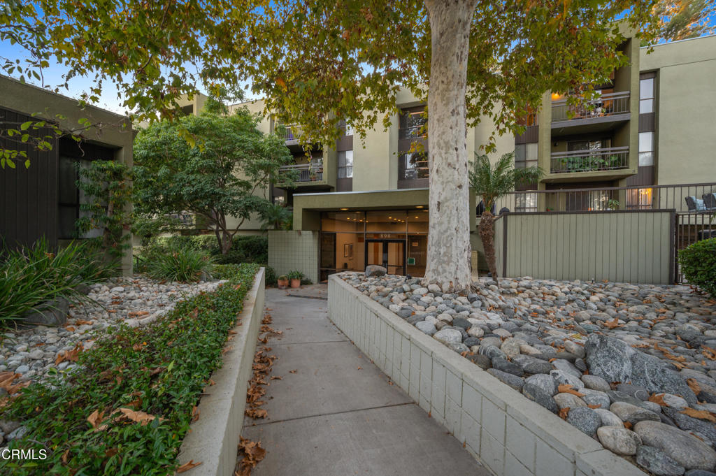 898 Temple Terrace , #321 | Similar Property Thumbnail