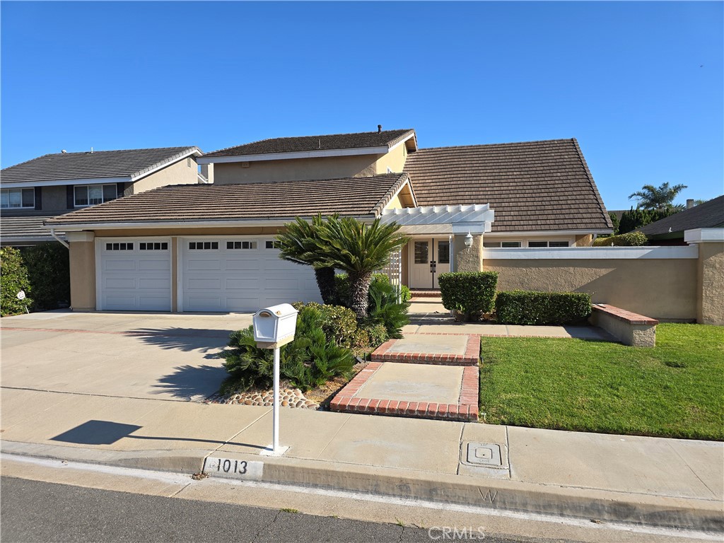 1013 Cannonade Circle, Costa Mesa, CA 92626