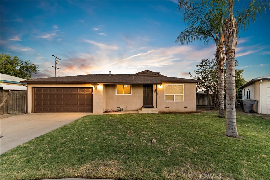 424 Twain Avenue, Clovis, CA 93612