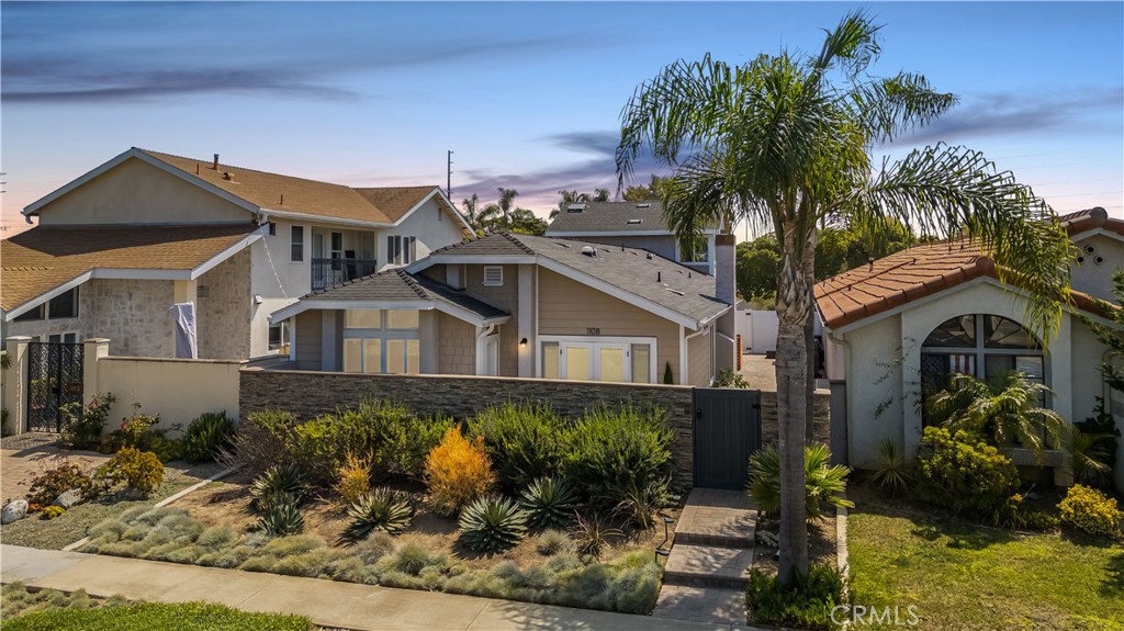 1108 Lake Street, Huntington Beach, CA 92648