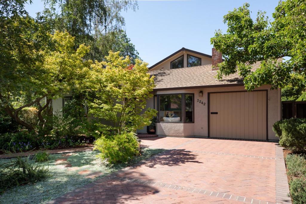 3242 South Court, Palo Alto, CA 94306