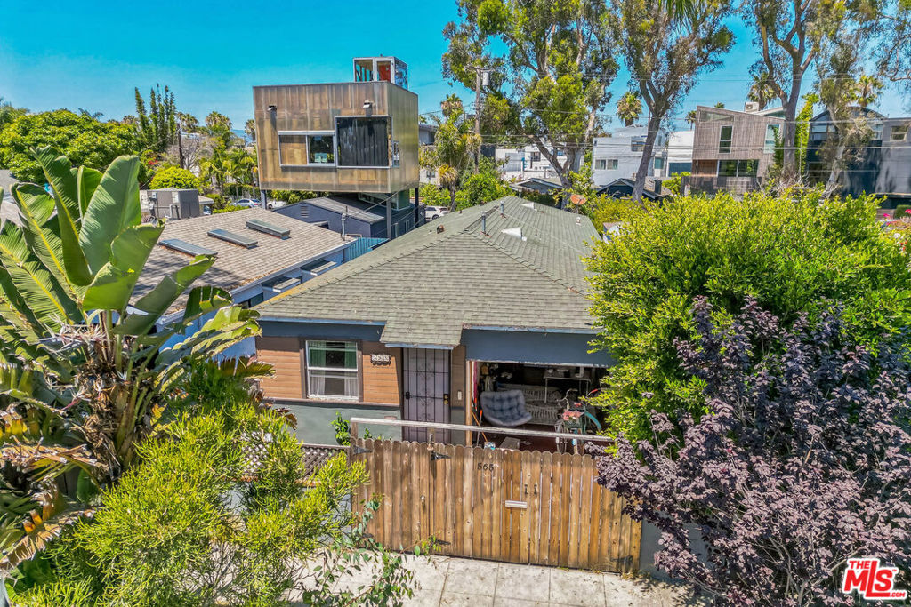 565 Rialto Avenue, Venice, CA 90291