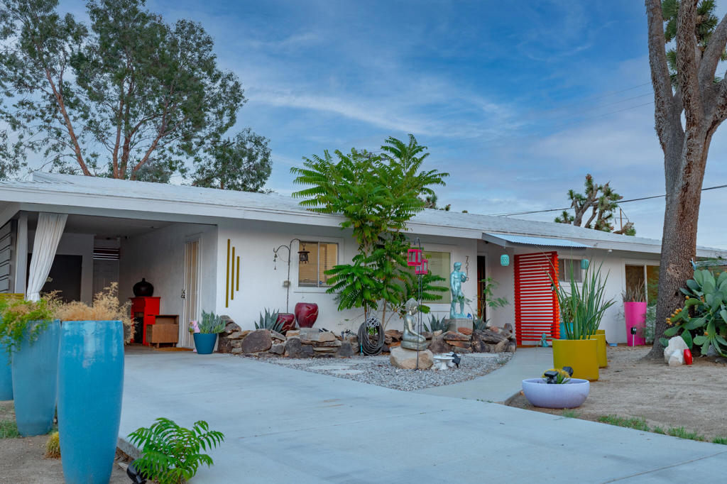 7215 Barberry Avenue, Yucca Valley, CA 92284