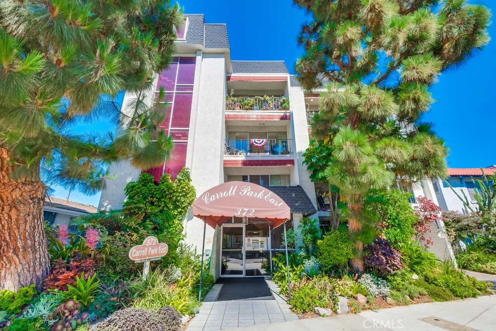 372 Carroll Park , #205, Long Beach, CA 90814