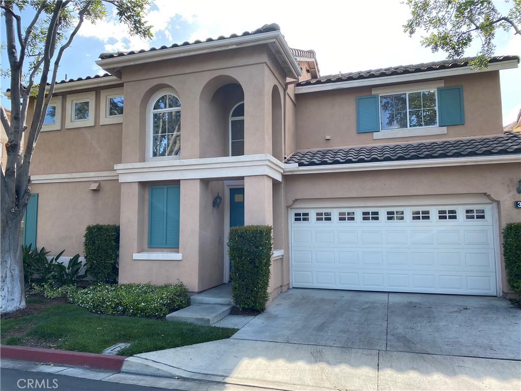 38 Santa Victoria Aisle, Irvine, CA 92606