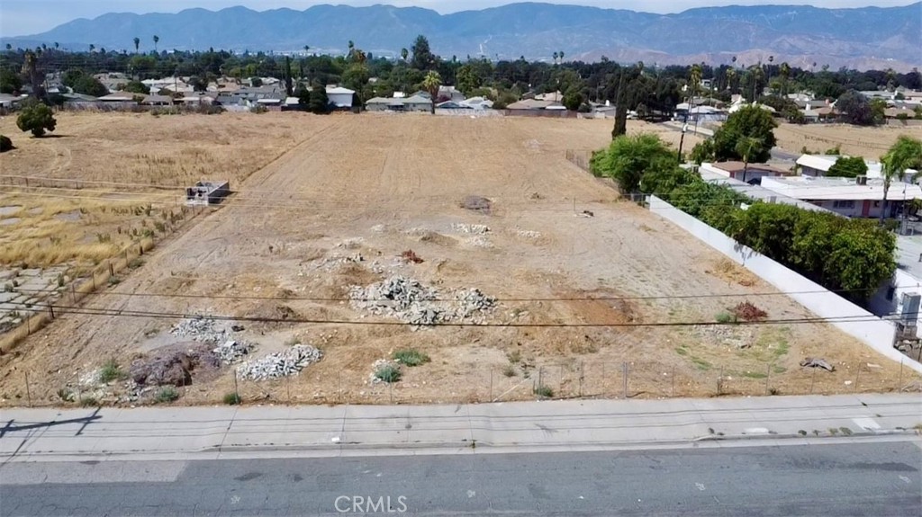 2534 Foothill Boulevard | Similar Property Thumbnail