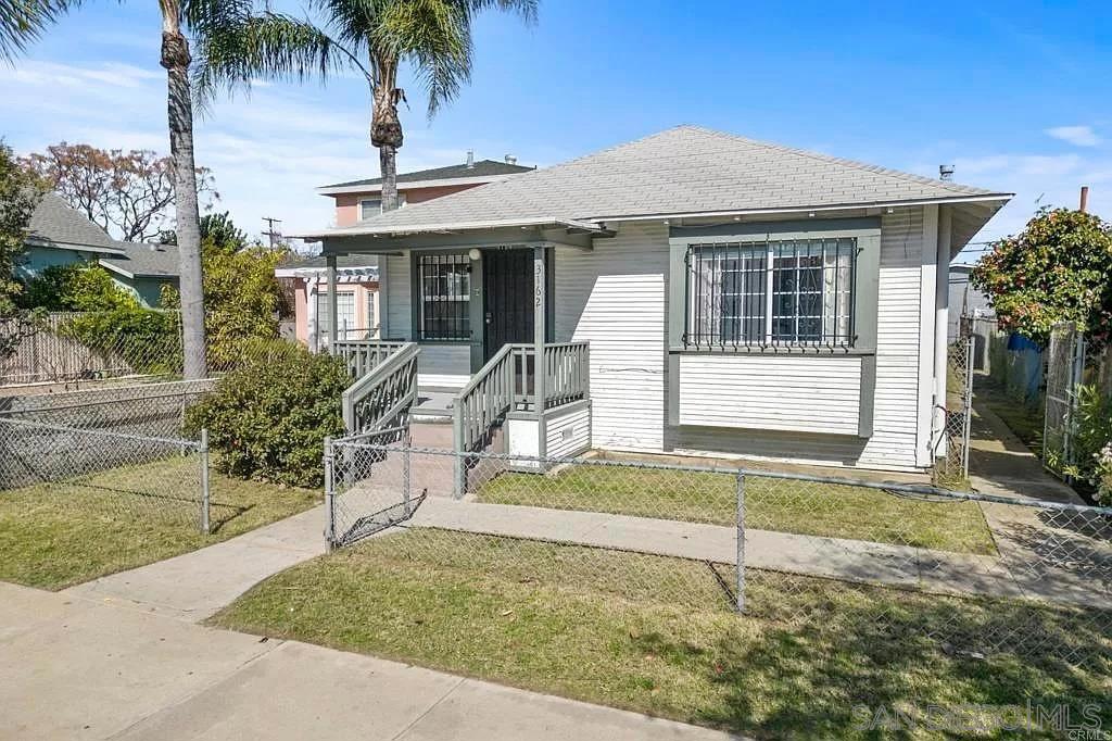 3162 L, San Diego, CA 92102