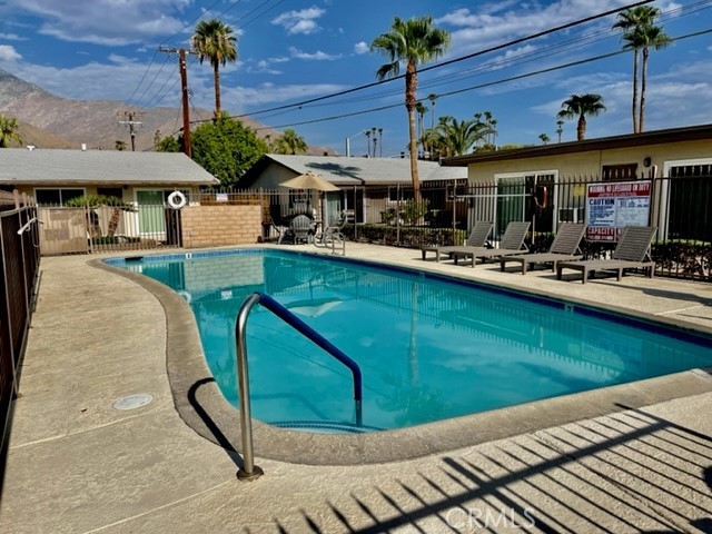 685 E Vista Chino , #8, Palm Springs, CA 92262