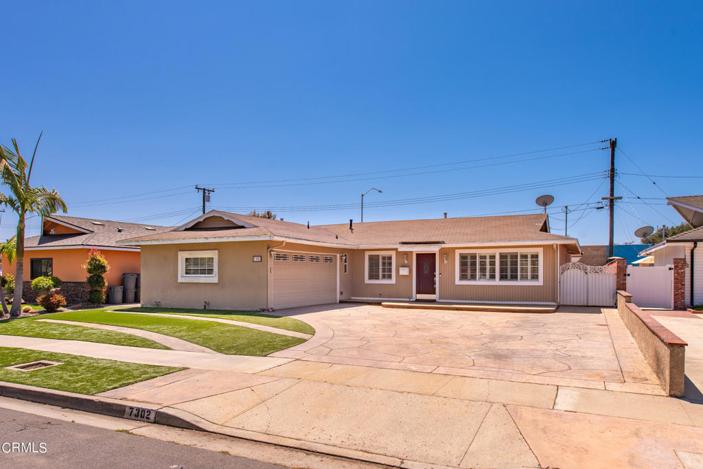 7302 Eisenhower Street, Ventura, CA 93003