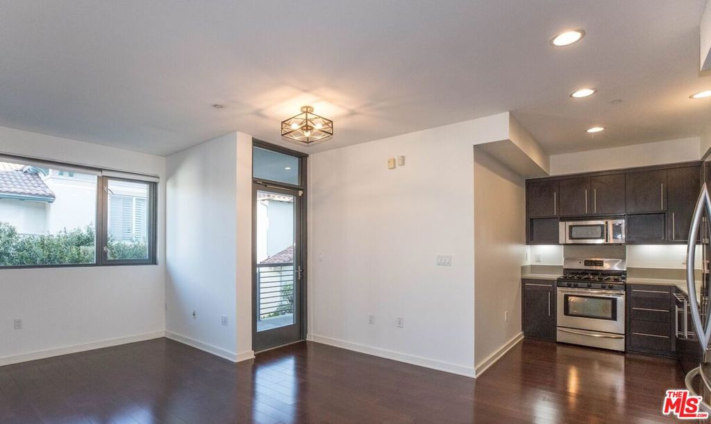 13045 Pacific , #337, Los Angeles, CA 90094