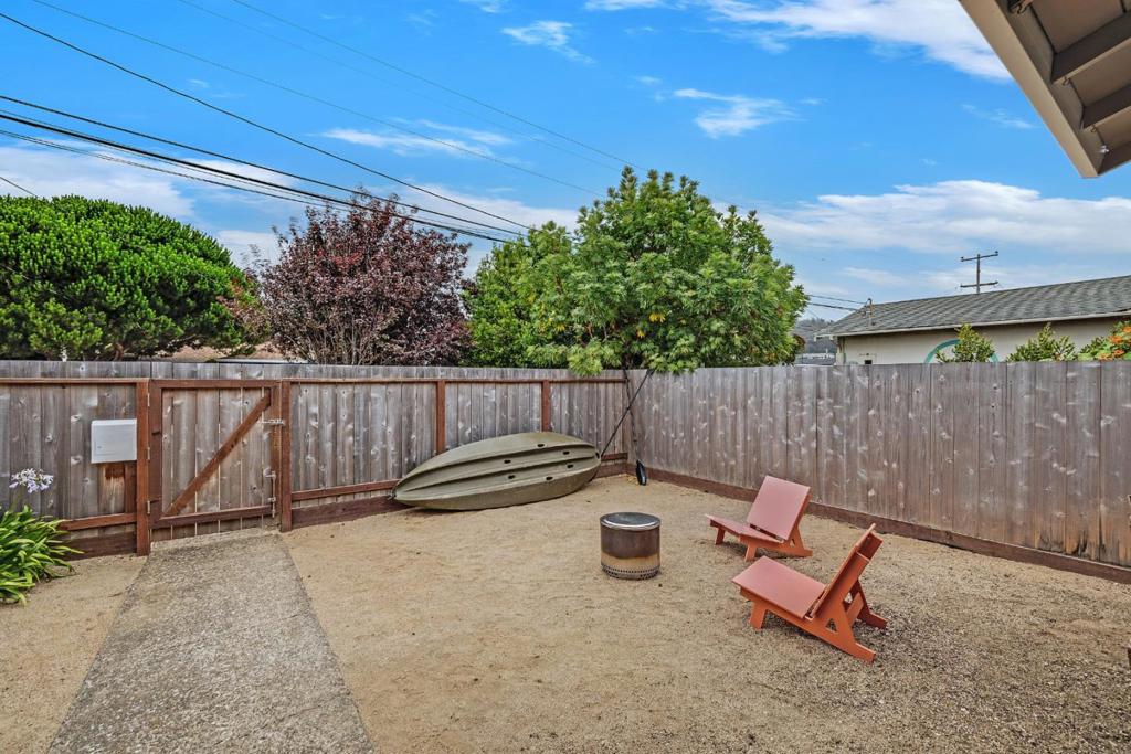 728 Montezuma Drive, Pacifica, CA 94044