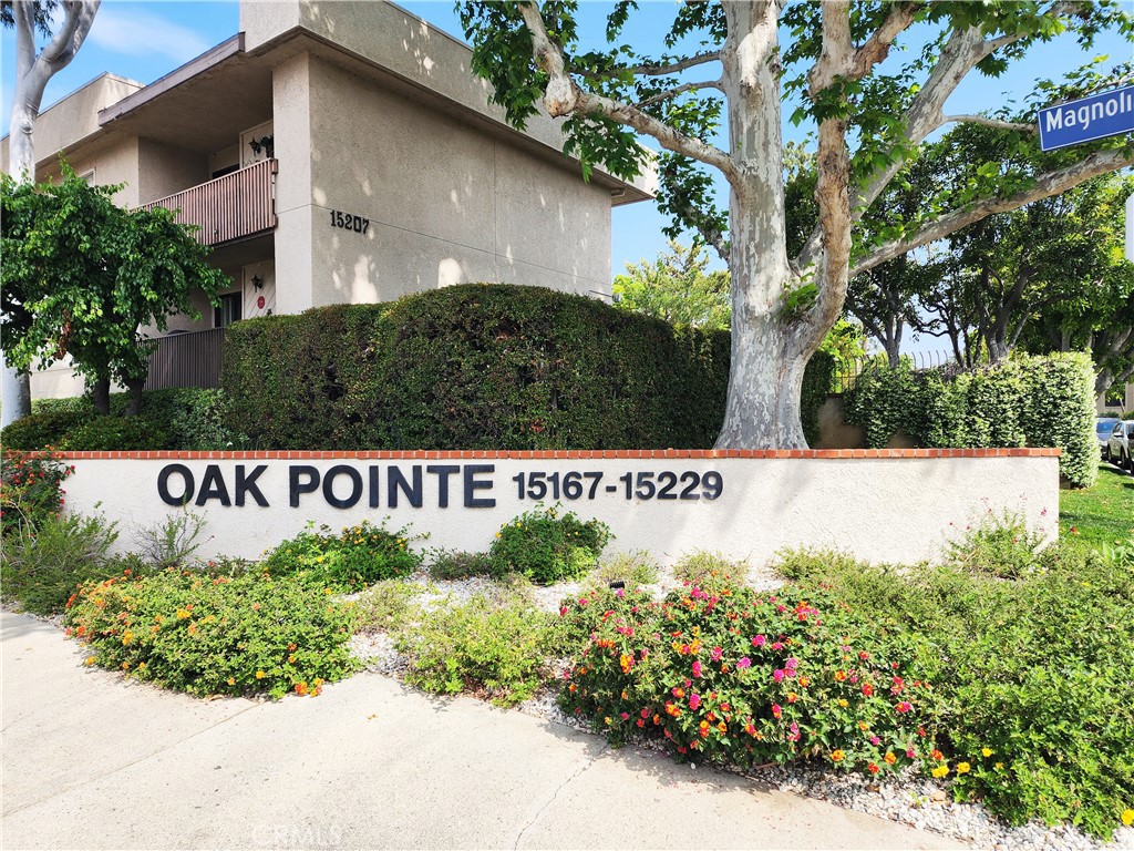 15207 Magnolia Boulevard, #123, Sherman Oaks, CA 91403