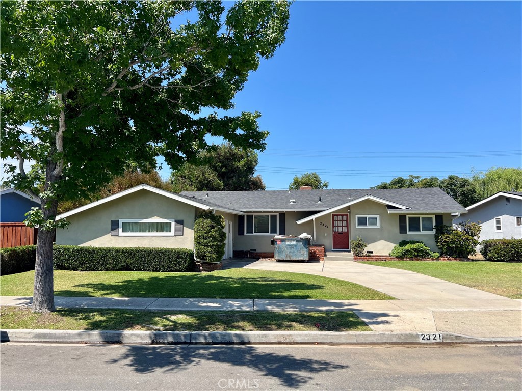 2321 College Drive, Costa Mesa, CA 92626