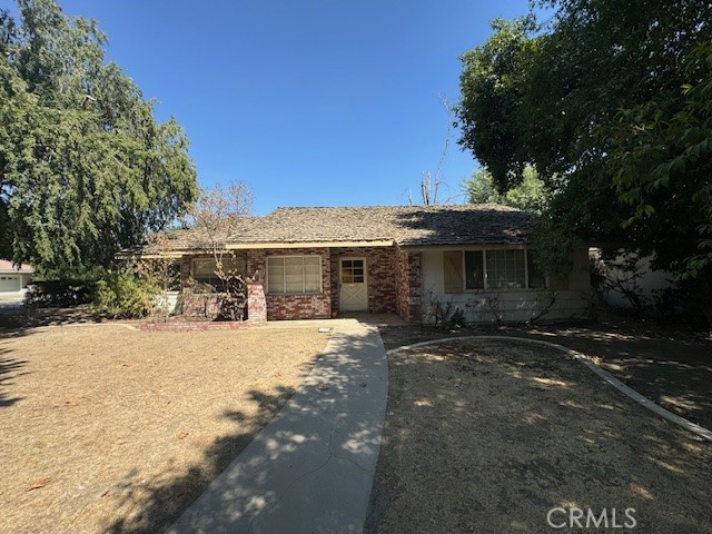 2454 Beech Street, Bakersfield, CA 93301