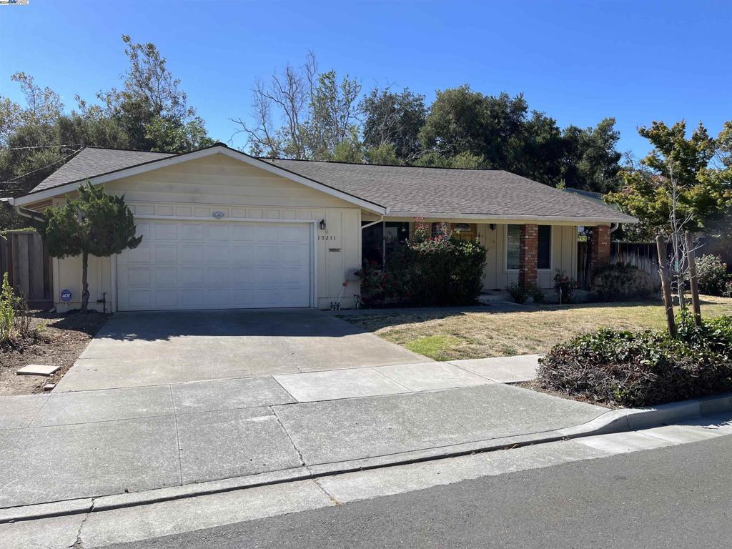 10211 Phar Lap, Cupertino, CA 95014