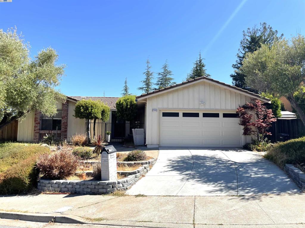 27048 Columbia Ct., Hayward, CA 94542