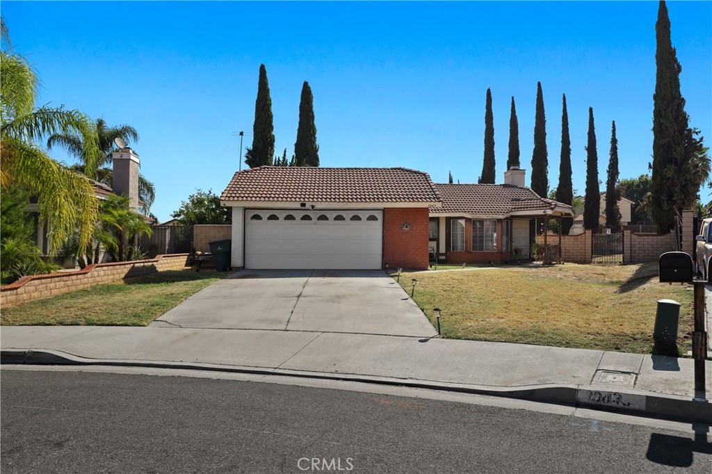 3043 Weatherby Drive, Riverside, CA 92503