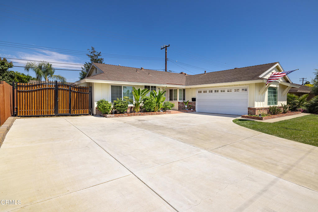 820 Rosewood Avenue, Camarillo, CA 93010