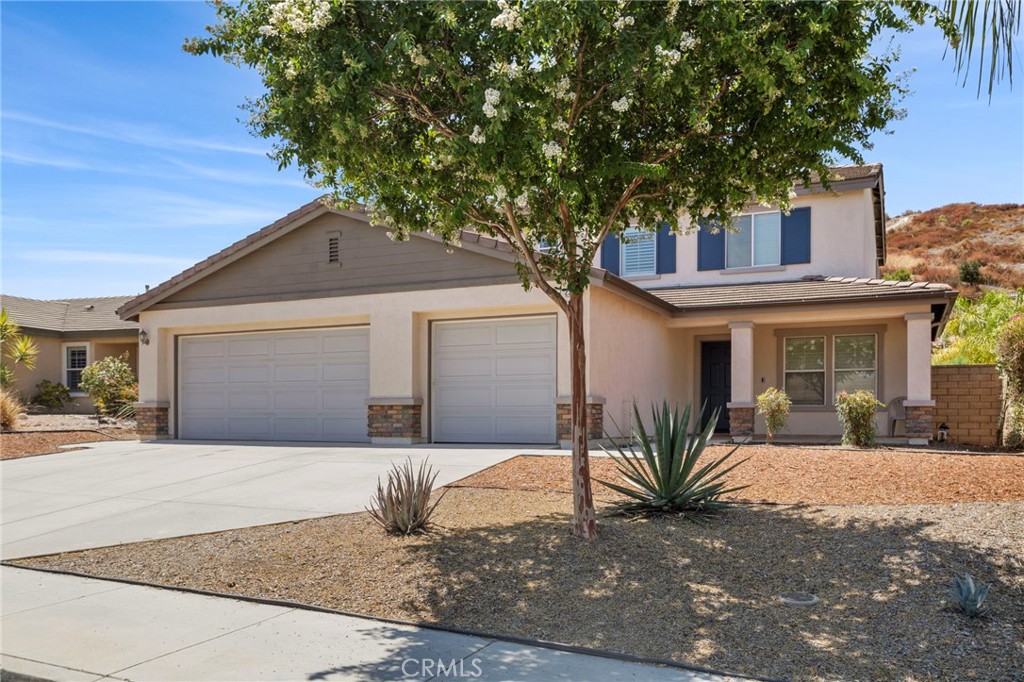 23661 Canyon Heights Drive, Menifee, CA 92587