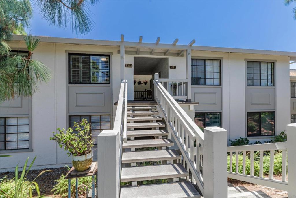 5363 Cribari Dell, San Jose, CA 95135