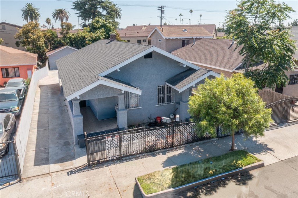 128 130 W Gage Avenue, Los Angeles, CA 90003