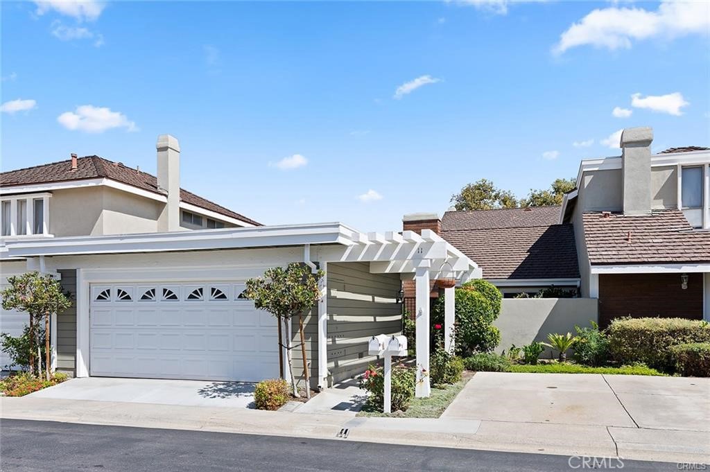 11 Pebblewood, Irvine, CA 92604