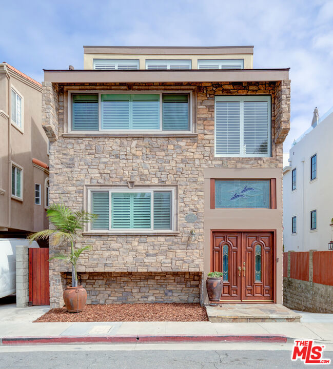 1106 Loma Drive, #1, Hermosa Beach, CA 90254