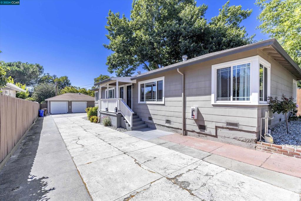 131 Davis Ave, Napa, CA 94559