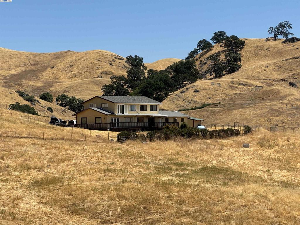 3624 Welch Creek Rd, Sunol, CA 94586