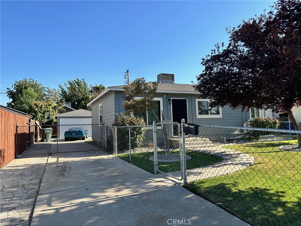 3609 Peckham Avenue, Bakersfield, CA 93309