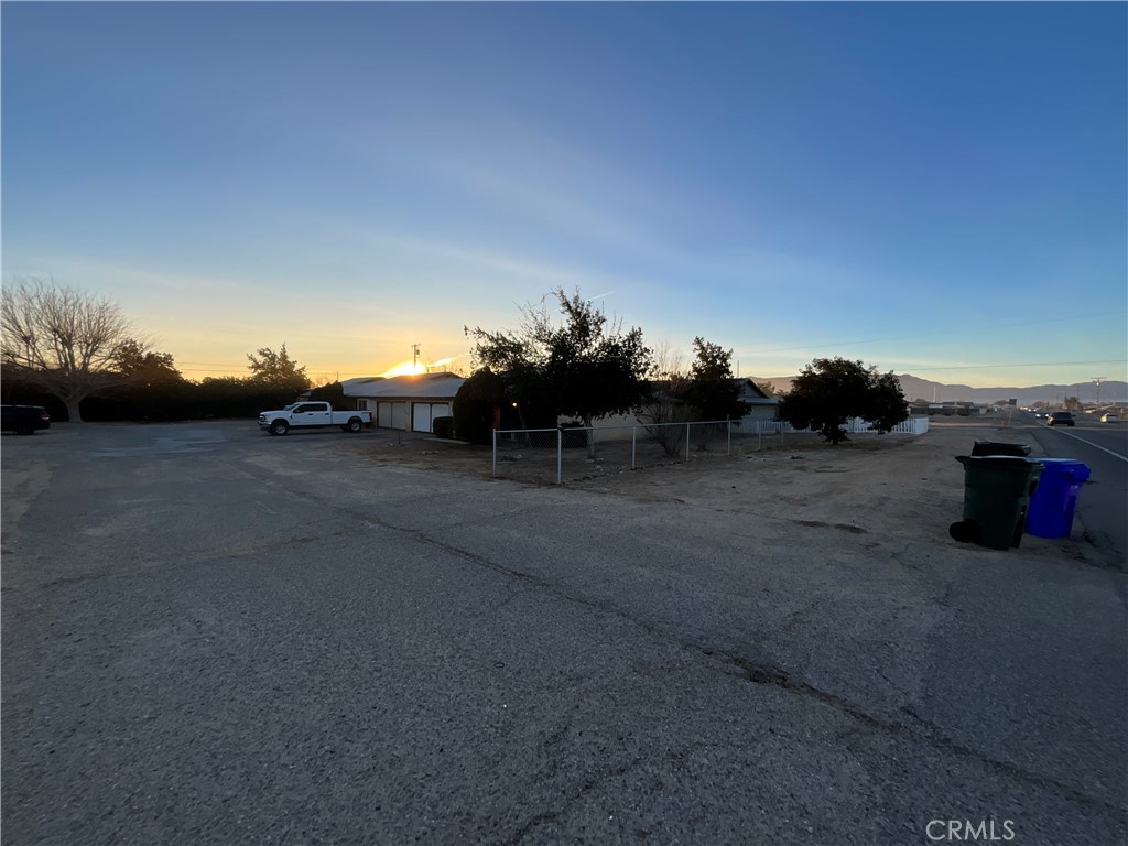 12525 Kiowa Road, #2, Apple Valley, CA 92308