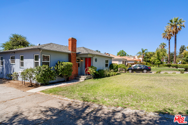 1742 New York Drive, Altadena, CA 91001