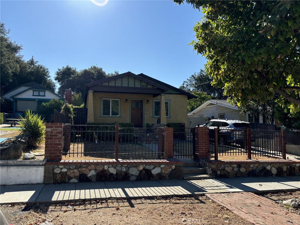 1910 El Sereno, Pasadena, CA 91103