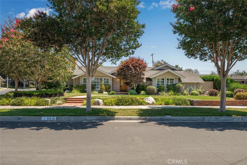 11512 Wallingsford Road, Rossmoor, CA 90720