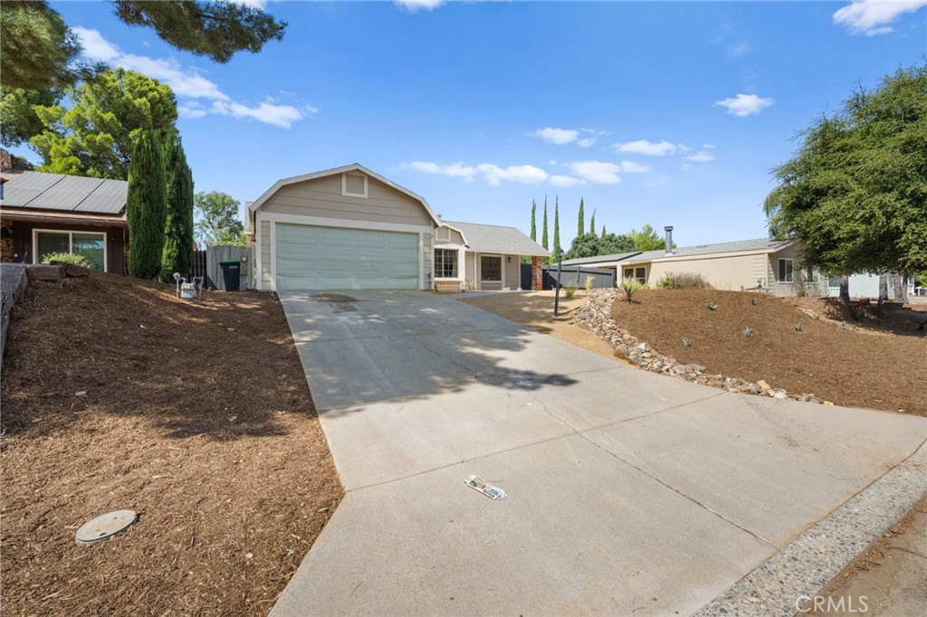 33233 Mill Pond Drive, Wildomar, CA 92595