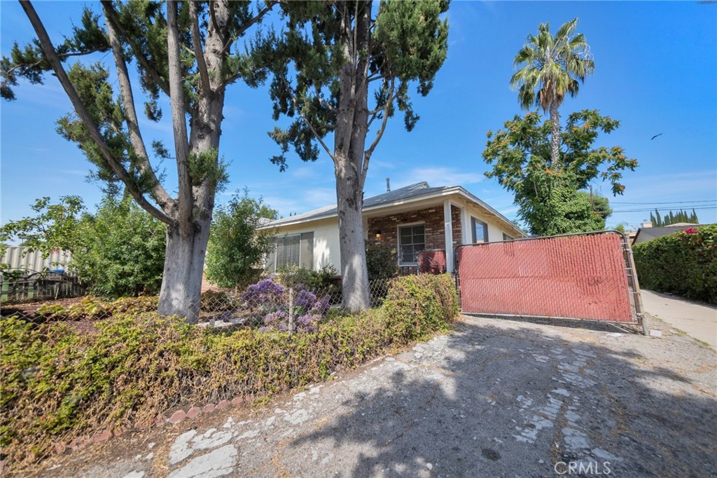 5083 Nestle Avenue, Tarzana, CA 91356