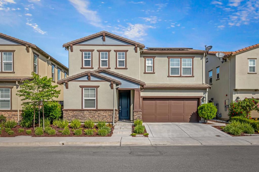 1581 Castlewood Place, Gilroy, CA 95020