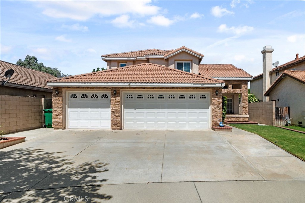 378 Hobart Circle, Corona, CA 92879