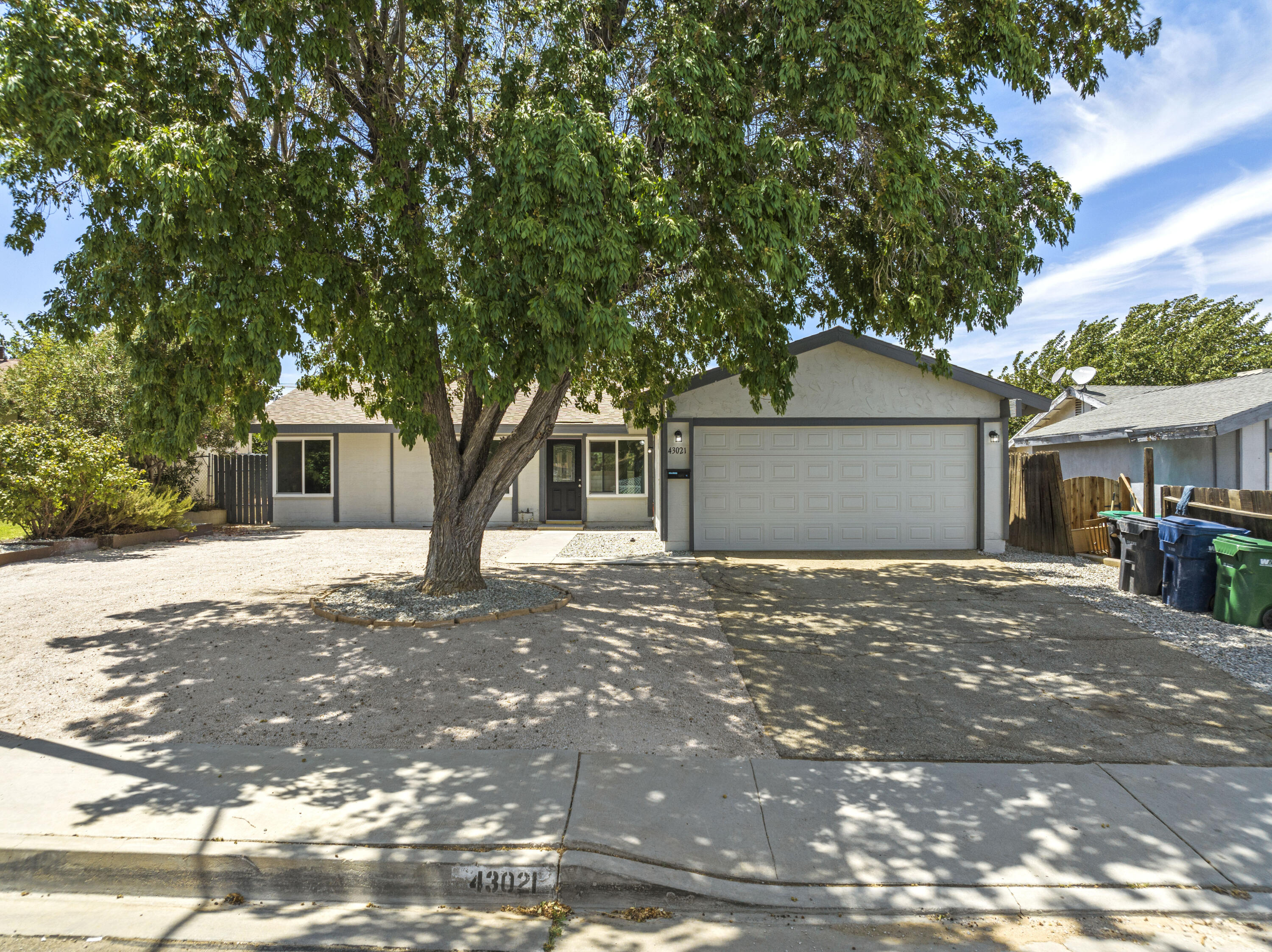 43021 W 39Th Street, Lancaster, CA 93536