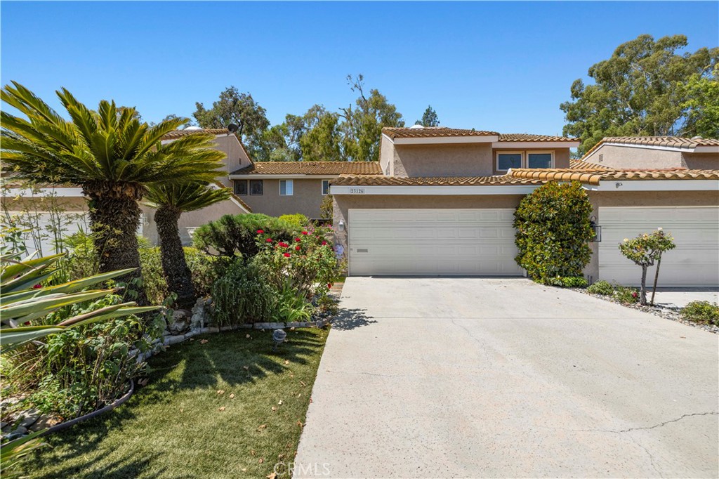 23126 Park Sorrento, Calabasas, CA 91302